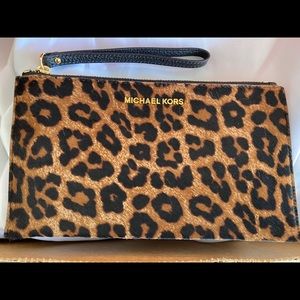 Wristlet, never used